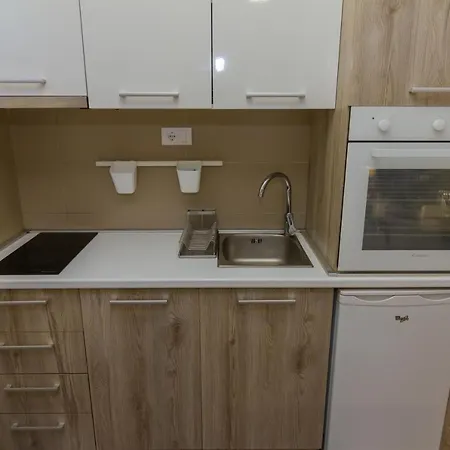 Predo 公寓 兹拉蒂博尔